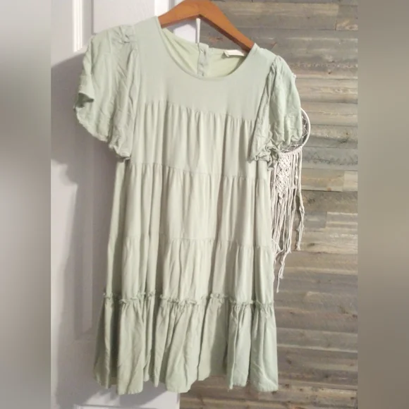 Green Dress From Altered State | Color: Green/Red | Size: S | Baileyschmank's Closet